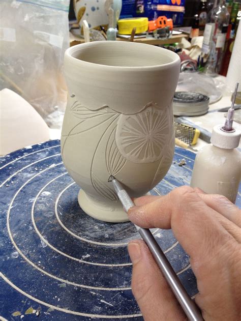 Decoration Techniques for Monochrome Work | Clay pottery, Pottery, Ceramics