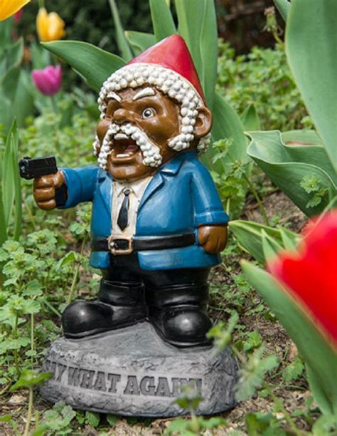 Funny Garden Gnomes Large - GARDEN GNOME STATUE CAT MASSACRE FUNNY GNOMES SCULPTURE ... / Teresa ...