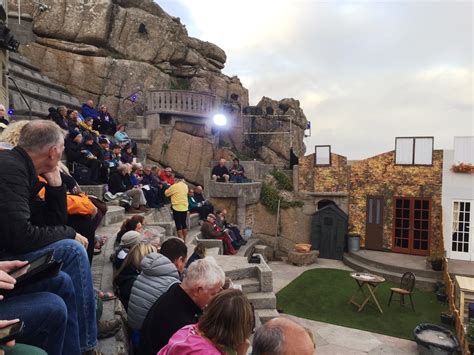 Watching a play at the Minack theatre – Biggsy Travels