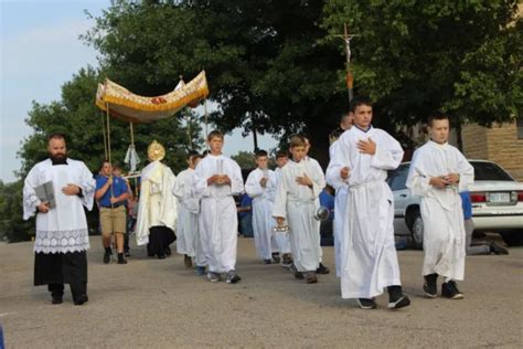 How-To for Organizing a Eucharistic Procession| National Catholic Register