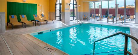 Hotels in Lansdale, PA with Indoor Pool & Gym | Courtyard Philadelphia ...