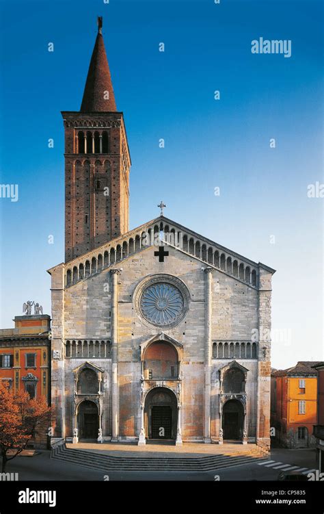 Piacenza Cathedral Outside Emilia Romagna Stock Photo - Alamy