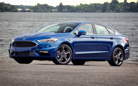 Ford Fusion Sport 2018 : plaisir de conduire à l’avant plan - Guide Auto