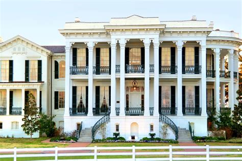 Louisiana’s Largest Remaining Antebellum Mansion Sold to Hotel Developer