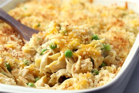 Cheesy Tuna Casserole - The Toasty Kitchen