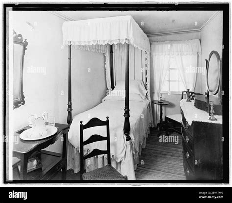 Mt. Vernon, (Virginia), Guest room Stock Photo - Alamy