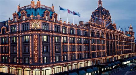 Harrods, i grandi magazzini di Londra - Londra Stansted | London attractions, Harrods london ...