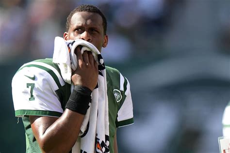 Jets QB Geno Smith Out 6-10 Weeks With Broken Jaw