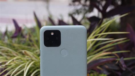 Google Pixel 5 - Review 2021 - PCMag Australia