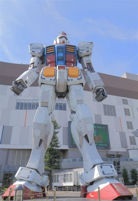 Gundam Odaiba Tokyo Japan editorial stock image. Image of tourist ...