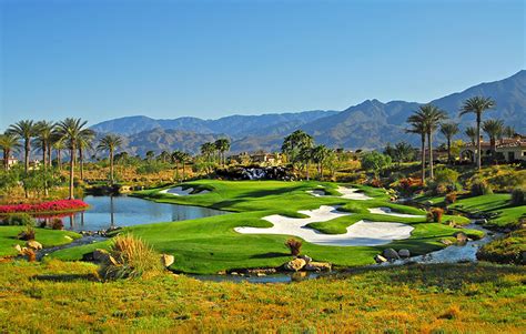 Golf & Country Club Living: The Hideaway Golf Club