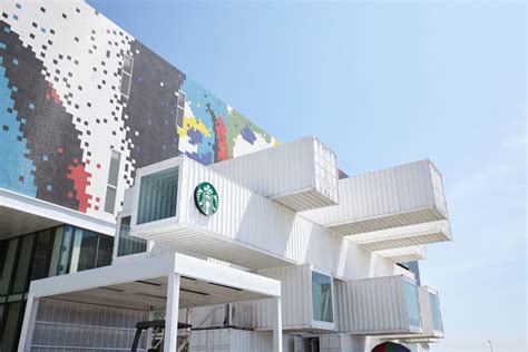 Starbucks Opens First Container Store in Taiwan