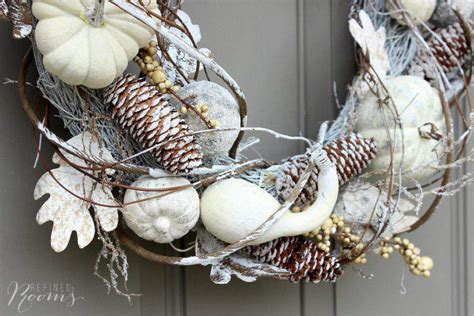 Unique Fall Wreaths that Really Make a Statement