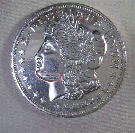 One Troy Ounce. 999 Fine Silver Silver Trade Unit Coin 31. 1 Grams