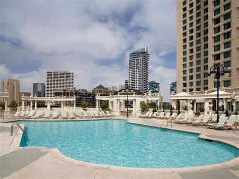 Waterfront Hotel in San Diego Near Seaport Village | Manchester Grand Hyatt San Diego