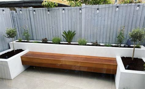 27+ Planter Bench Ideas That Make You Want to Sit Down in 2024 | Houszed