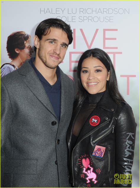 Justin Baldoni Gets Gina Rodriguez's Support at 'Five Feet Apart ...