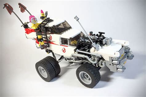 This is How Mad Max Vehicles Look Like in all its LEGO Brick Glory