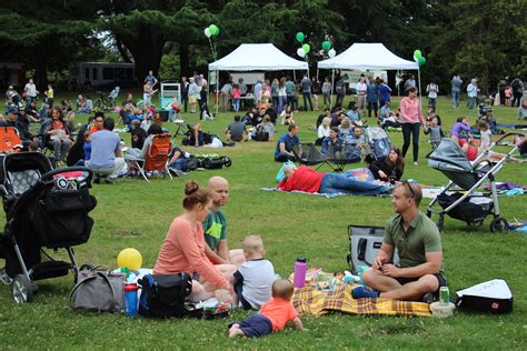 Summer Picnic in Volunteer Park! - Volunteer Park Trust