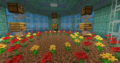 Top 3 bee farm designs in Minecraft