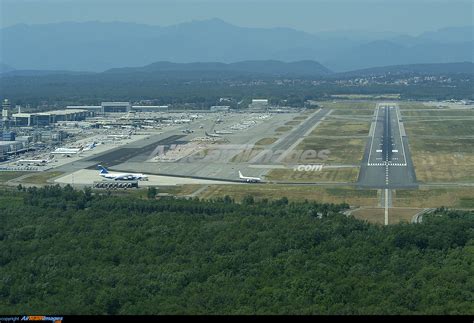 Milan - Malpensa Airport - Large Preview - AirTeamImages.com