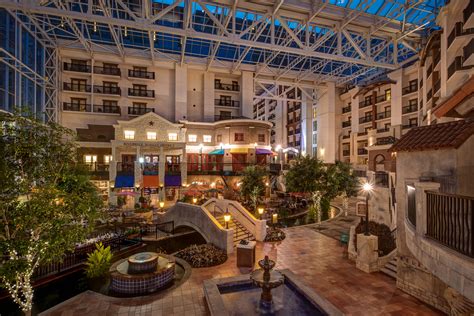 DFW Hotels in Grapevine, TX | Gaylord Texan Resort & Convention Center