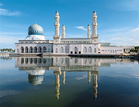 7 beautiful mosques in Malaysia that are also architectural wonders ...