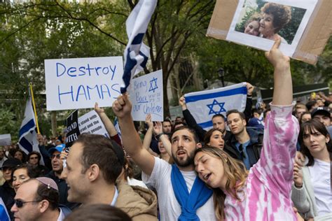 Demonstrators rally across the U.S. in response to violent conflict ...