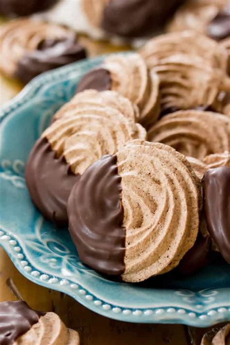 Chocolate Meringue Cookies | The Recipe Critic