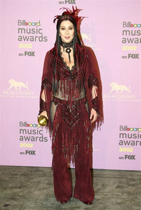 Cher’s Craziest Outfits Ever — See Her Top 10 Looks – Hollywood Life