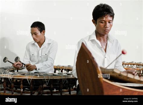 Pinpeat Music Class at Cambodia Living Arts House. Phnom Penh, Cambodia Stock Photo - Alamy