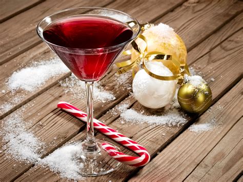 11 Christmas Cocktail Recipes to Spice Up Your Festive Event - Eventbrite UK