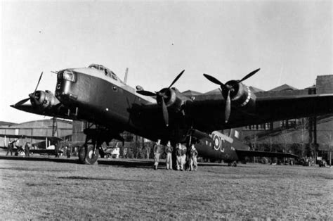 Underappreciated but Not Forgotten - The Short Stirling Bomber in 25 Photos | British aircraft ...