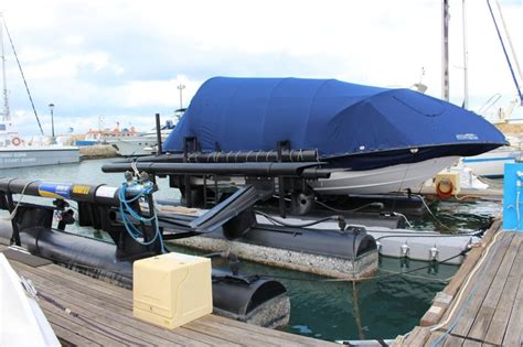 Waterproof cover for Donzi "Donzi 28ZX" | BOUZAKIS BROS MARINE