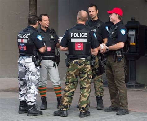 For the 1st time in years, Montreal police back in regulation pants | CBC News