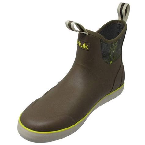 Huk Rogue Wave Brown Deck Boot | Wholesale Marine