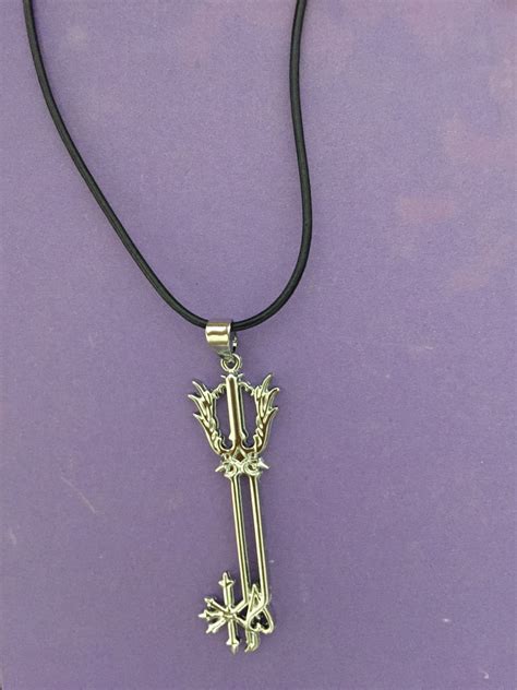 Kingdom Hearts Keyblade Necklace Kingdom Hearts Oathkeeper - Etsy