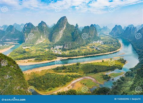 Li River and Karst Mountains Near Yangshuo. Guangxi Province Stock ...