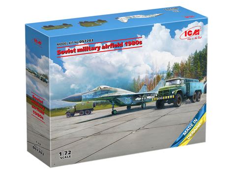 ICM 1:72 Soviet military airfield 1980s DIORAMA SET DS7203