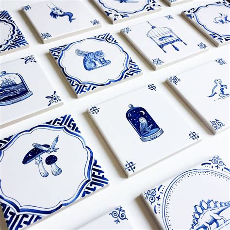 Delft blue style ceramic tiles I hand painted : Blue