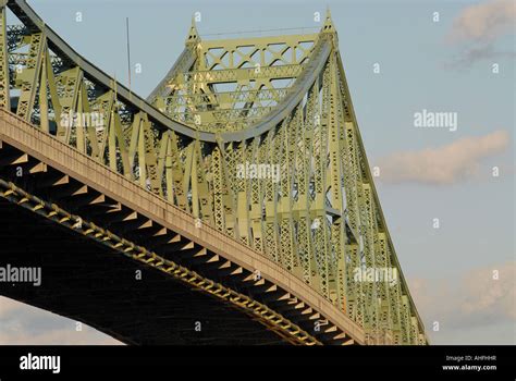 Jacques Cartier Bridge Montreal Stock Photo - Alamy