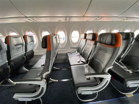 First Look of JetBlue A220 Interior - SamChui.com