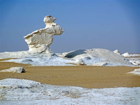 Sahara El Beyda: A Natural Desert View That's Worth Millions - Unusual ...