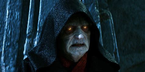 Early Rise of Skywalker Script Revealed Clone Palpatine, But Movie Cut It