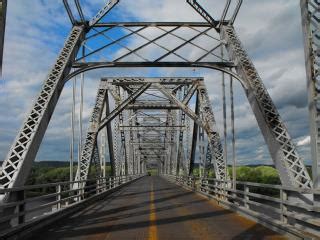 Black Hawk Bridge (Lansing Bridge) - HistoricBridges.org