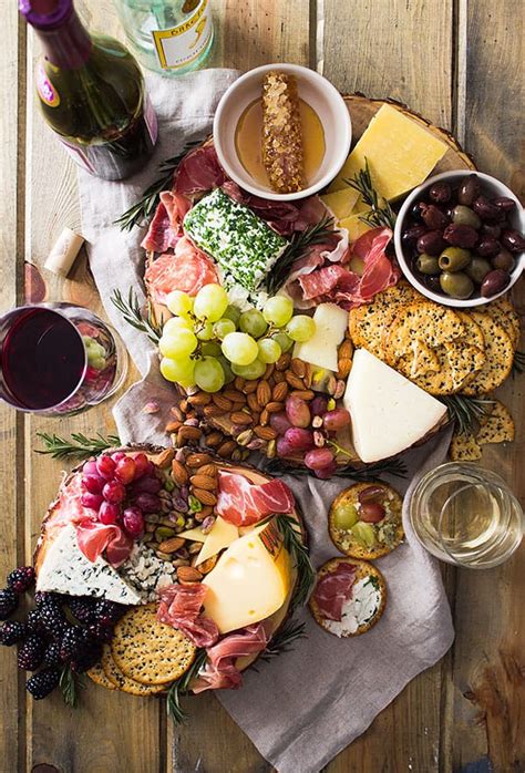 How to make a Cheese Board - Countryside Cravings