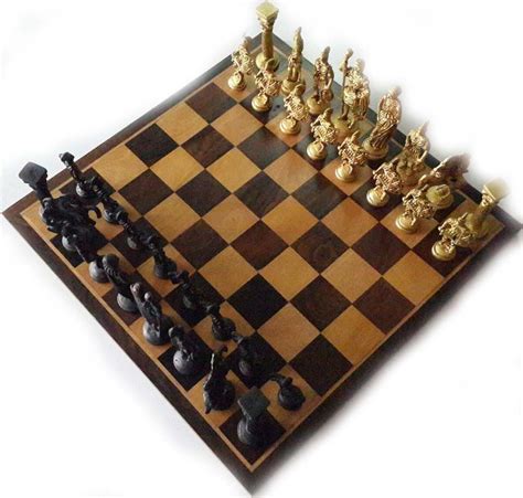 Brass Chess Coins With Wooden Board at Rs 6100/piece(s) | Chess Coins in Mangalore | ID: 11877590412