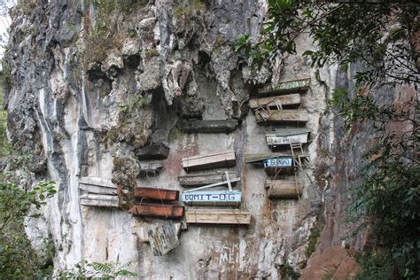 Hanging coffins of Sagada - culture trip in the Philippines | Time Travel Bee | Responsible ...