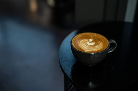 Premium Photo | Hot coffee latte art heart shape