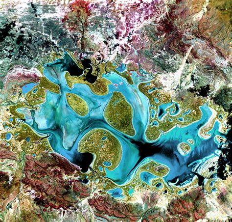 Top 55 Breathtaking Earth Landscapes As Seen From Space (Photo Gallery)